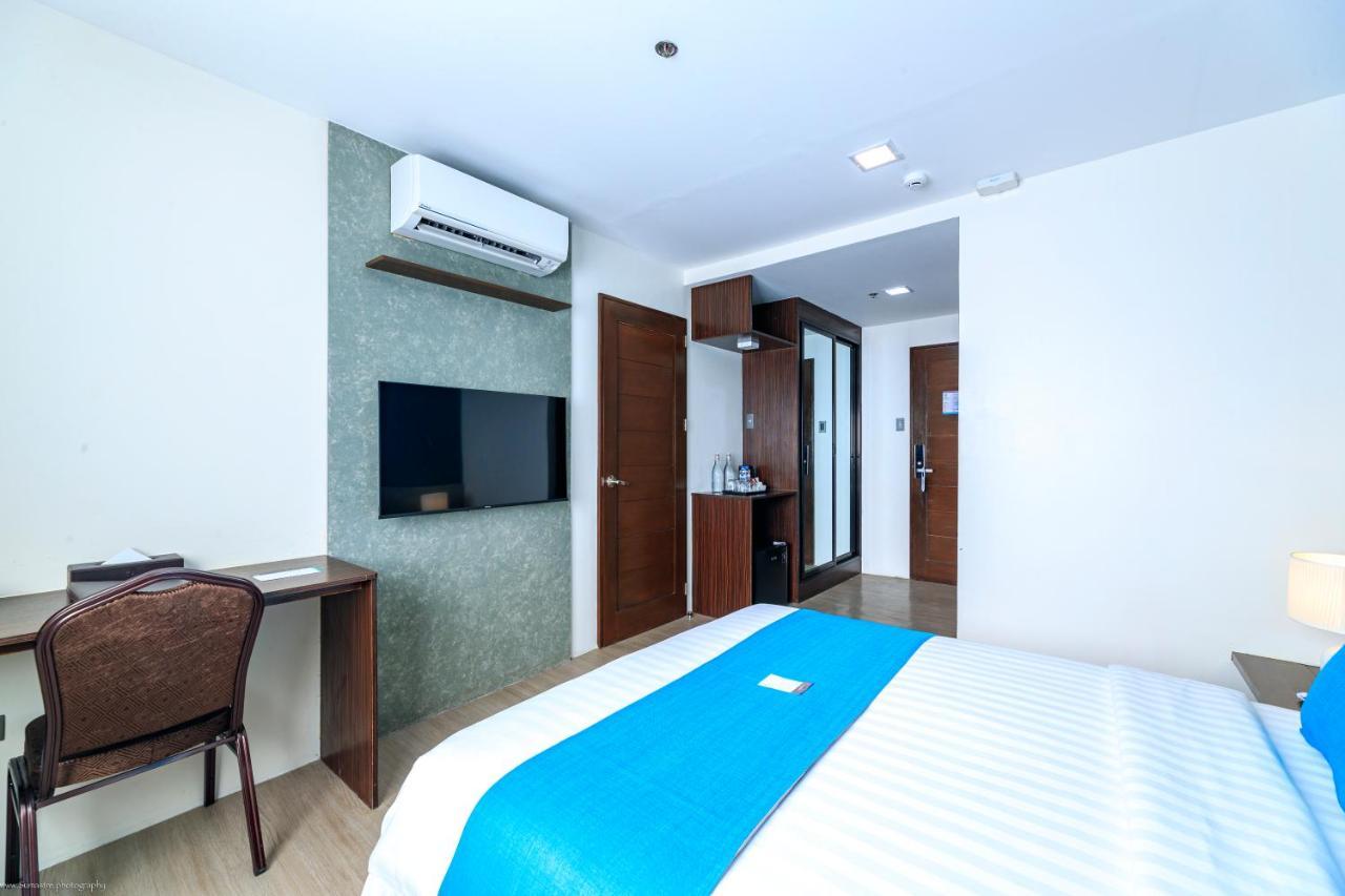 Fynn Boutique Hotel Bacoor Bagian luar foto