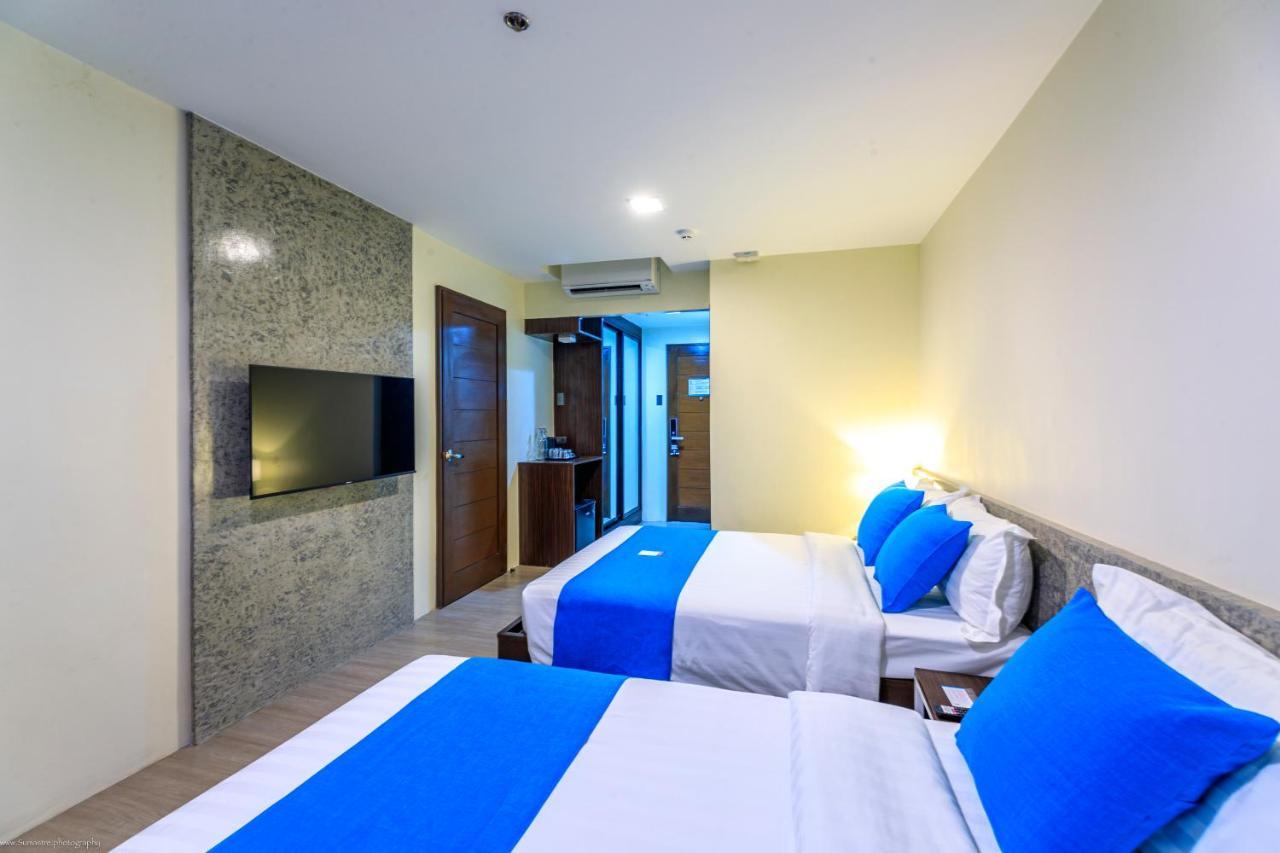 Fynn Boutique Hotel Bacoor Bagian luar foto