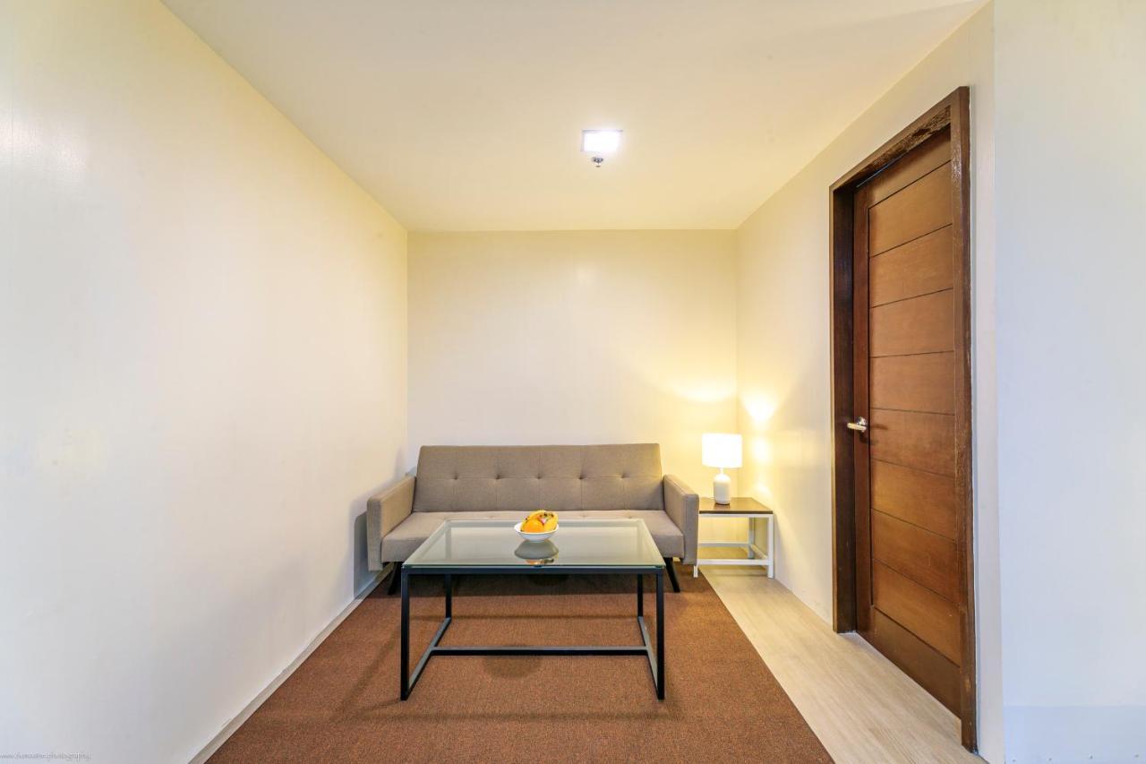 Fynn Boutique Hotel Bacoor Bagian luar foto