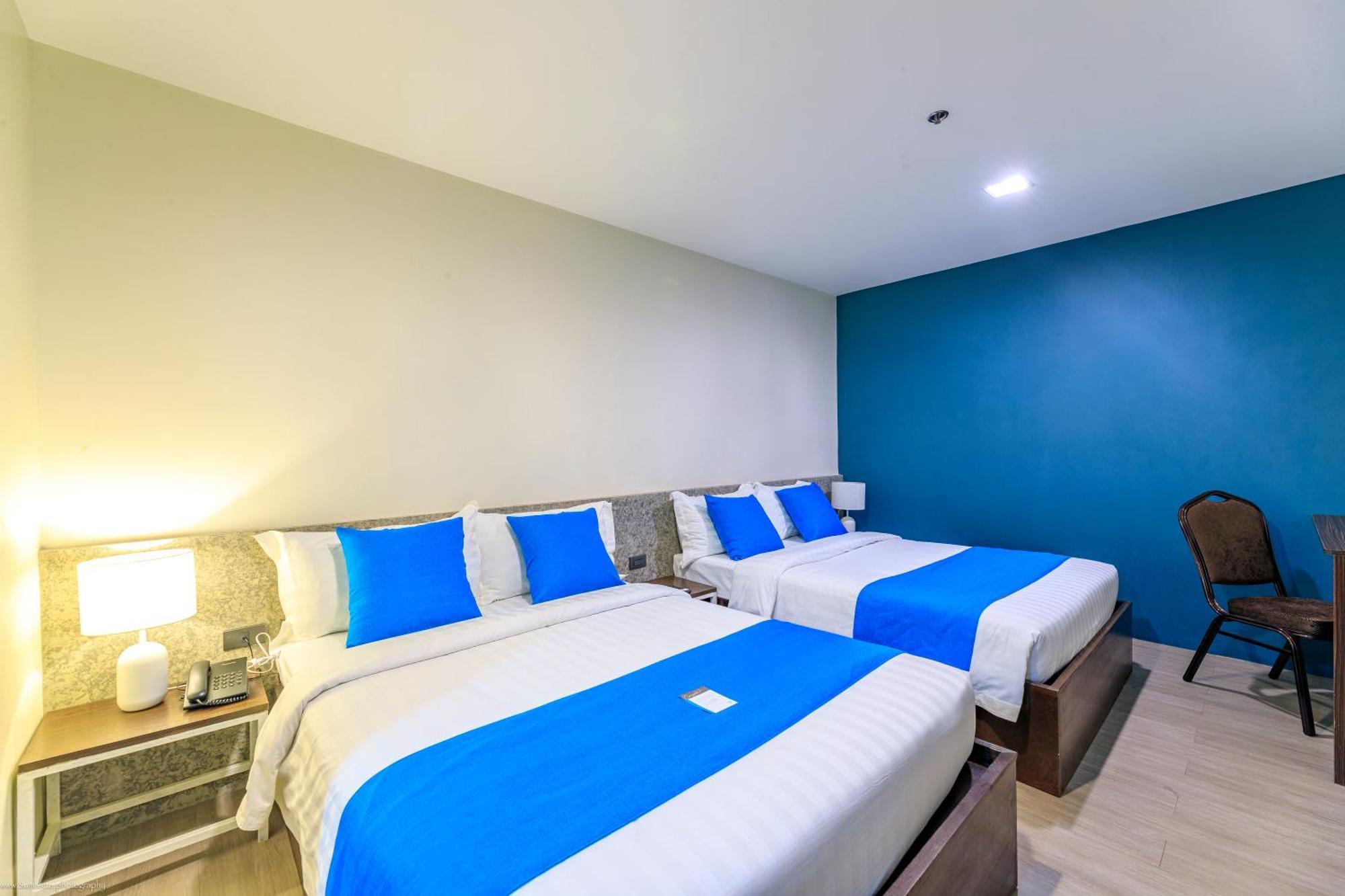 Fynn Boutique Hotel Bacoor Bagian luar foto