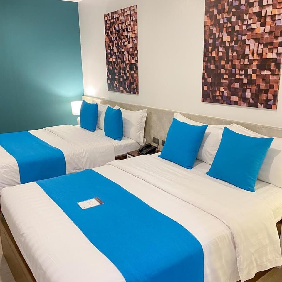 Fynn Boutique Hotel Bacoor Bagian luar foto